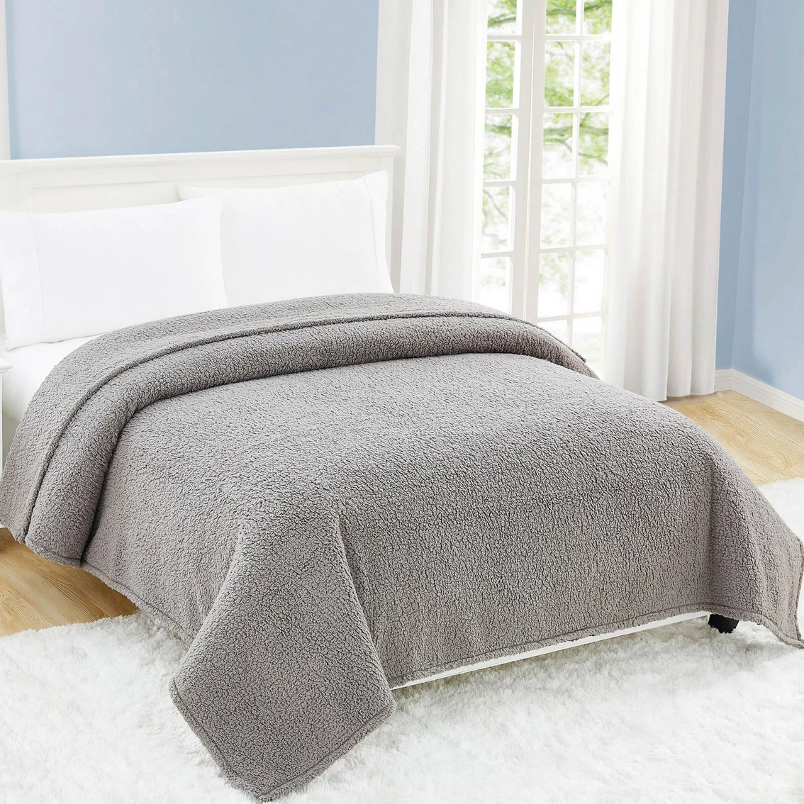 Deals ???? My World Cloud Sherpa Blanket ???? - Image 2